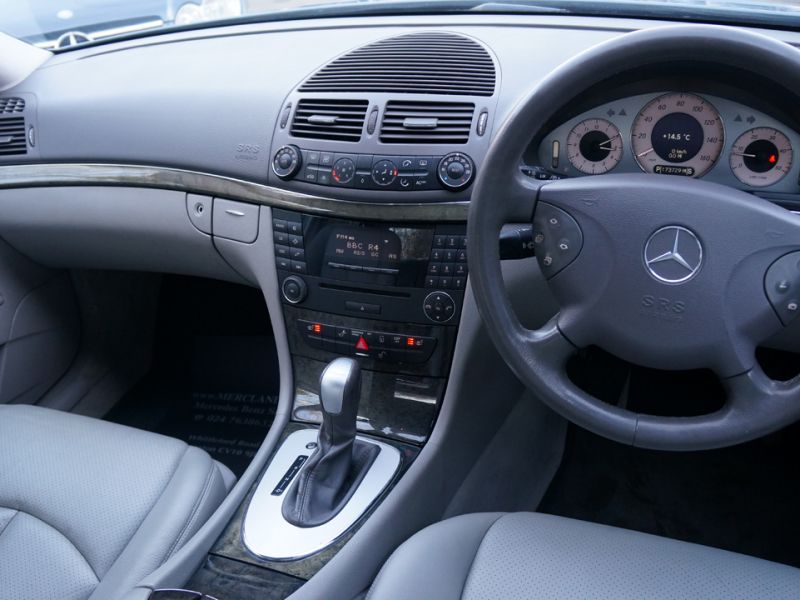 2003 MERCEDES E320 CDI AVANTGARDE image 4