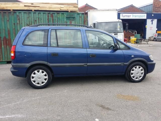 2002 VAUXHALL ZAFIRA 2.0 CLUB DTI image 3