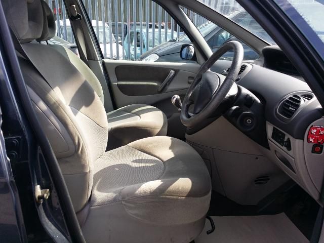 2004 CITROEN XSARA PICASSO 2.0 image 4