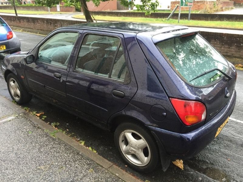 1998 Ford Fiesta Ghia image 2