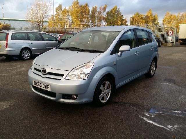 2005 TOYOTA COROLLA 2.0 VERSO T2 D-4D 5d image 1