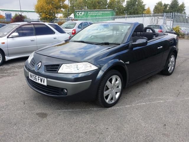 2006 RENAULT MEGANE 1.6 DYNAMIQUE VVT 2d image 1