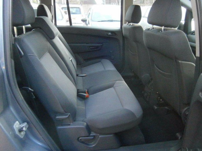 2007 Vauxhall Zafira 1.6i Exclusiv 5dr image 5