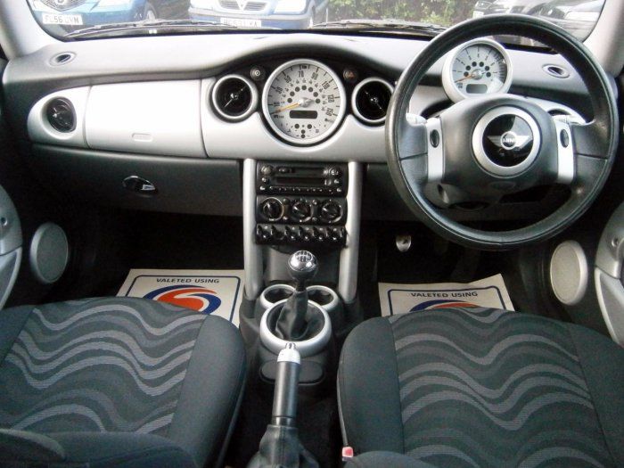 2003 Mini Hatchback 1.6 One 3dr image 4