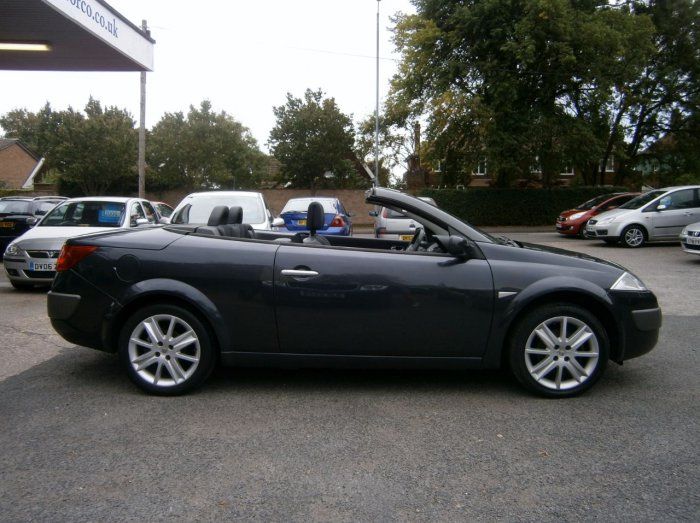 2005 Renault Megane 1.9 CABRIO image 2