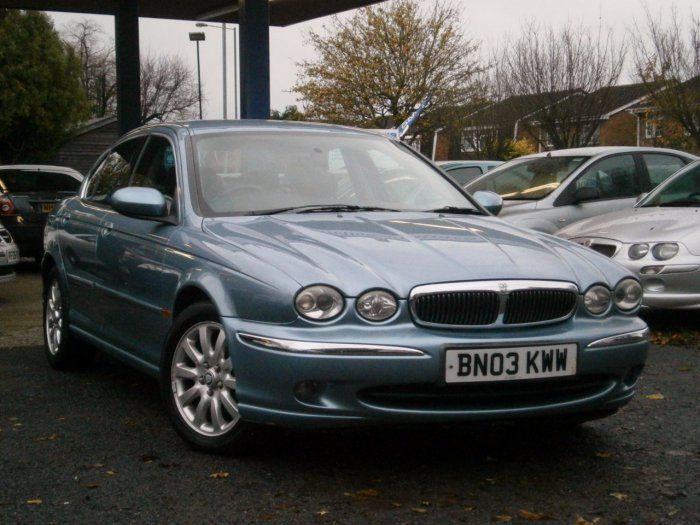 2003 Jaguar X-Type 2.5 V6 SE 4dr image 1