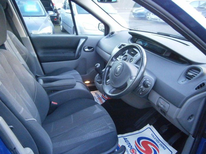 2004 Renault Megane Scenic 1.6 VVT image 4