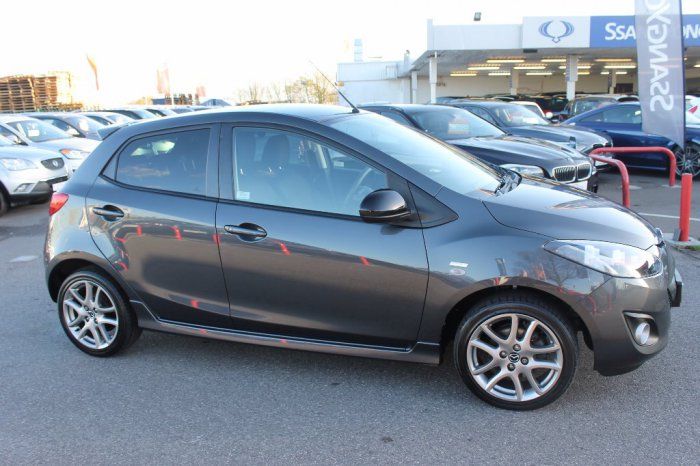 2013 Mazda 2 1.3 Venture Edition 5dr image 2