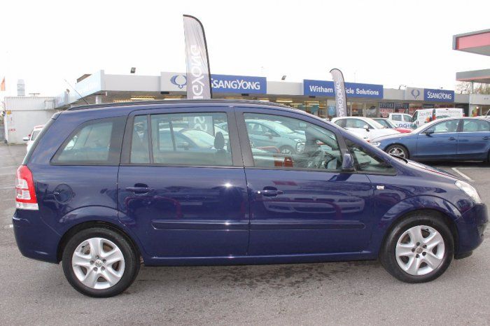2013 Vauxhall Zafira 1.6 i VVT 16v Exclusiv 5dr image 2