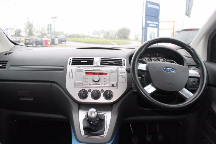2008 Ford Kuga 2.0 TDCi Zetec 4x4 5dr image 4