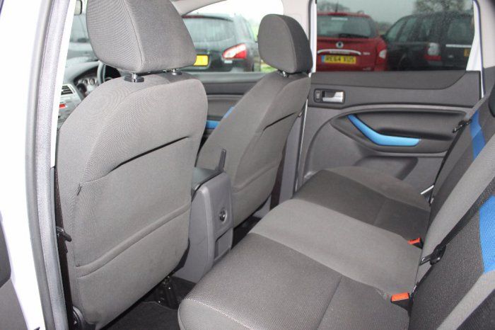 2008 Ford Kuga 2.0 TDCi Zetec 4x4 5dr image 5