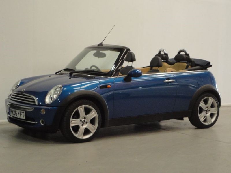 2006 MINI Convertible 1.6 image 2