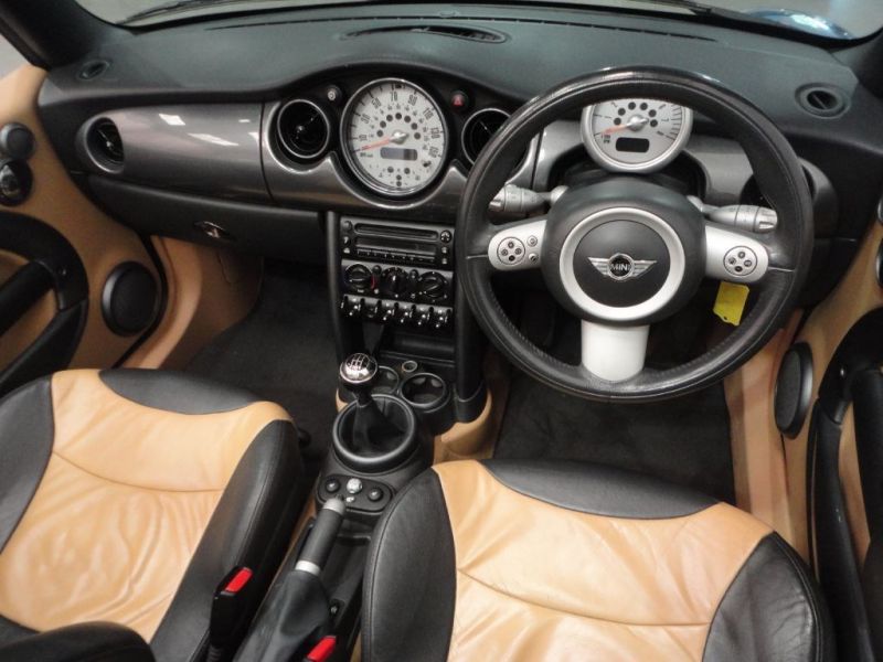 2006 MINI Convertible 1.6 image 4