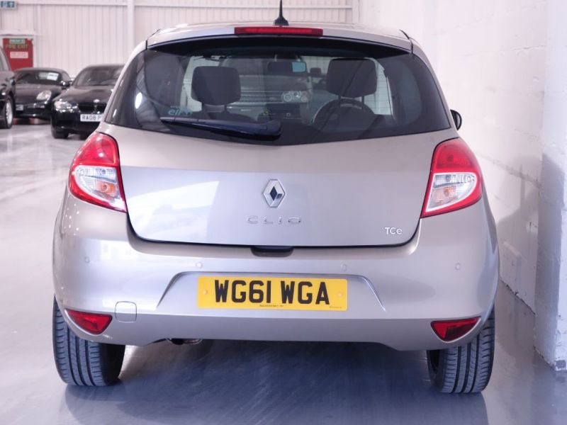 2012 Renault Clio 1.1L image 3