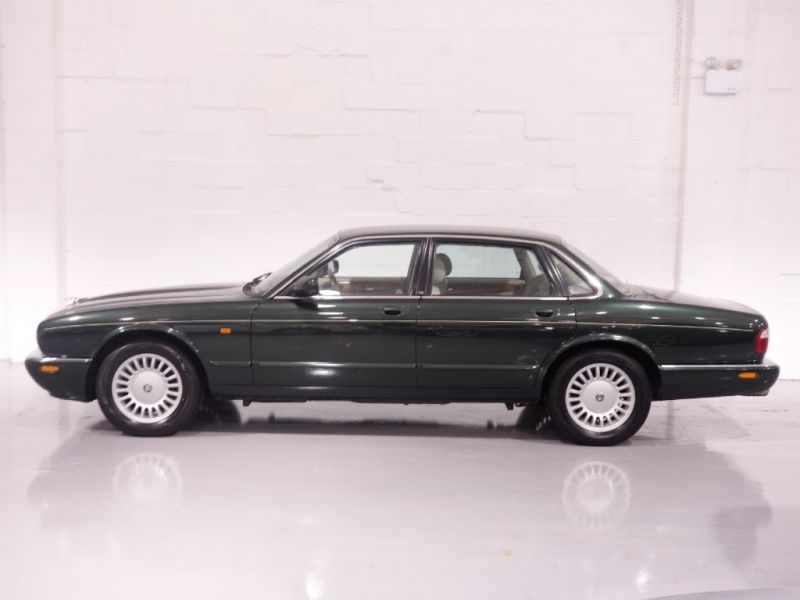 1998 Jaguar XJ 3.2 image 2
