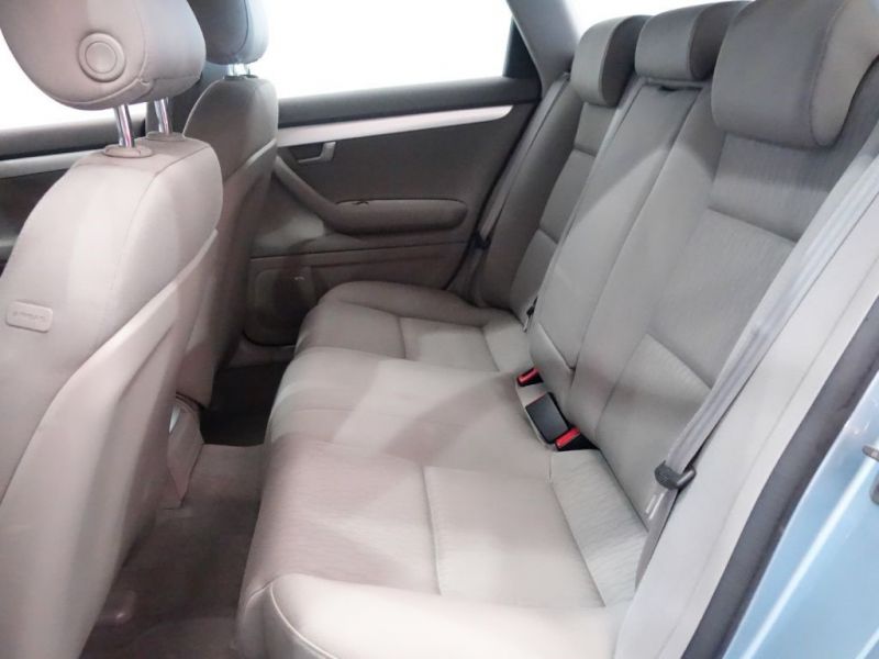 2005 Audi A4 Avant 2.0 image 5