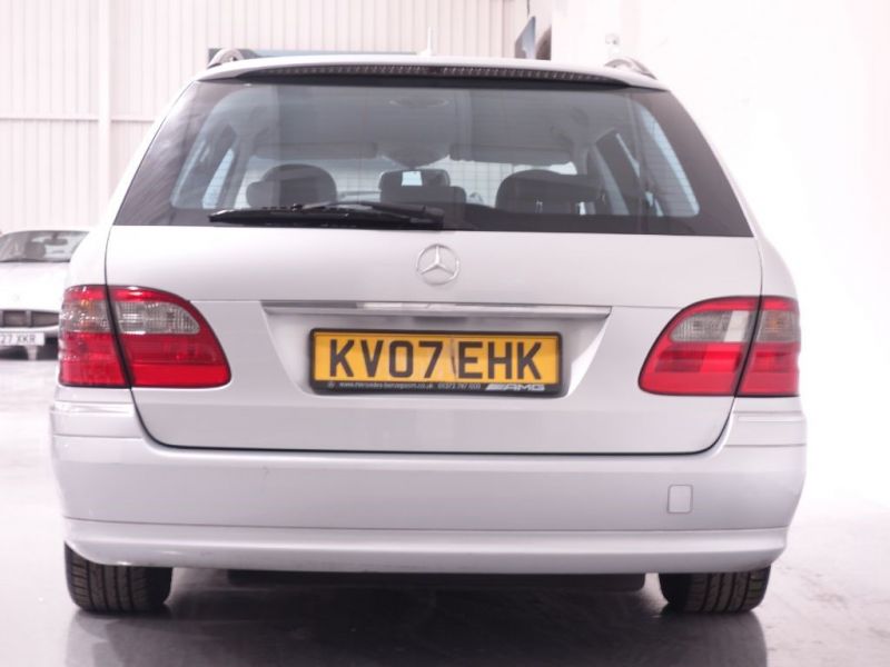 2007 Mercedes E Class E220 2.1 image 3