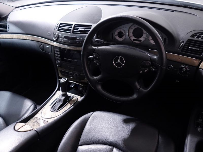 2007 Mercedes E Class E220 2.1 image 4