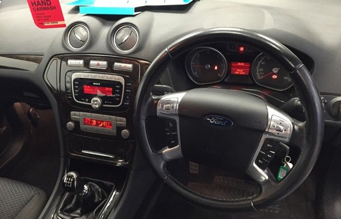 2008 Ford Mondeo 2.0 TDCi Ghia 5dr image 4