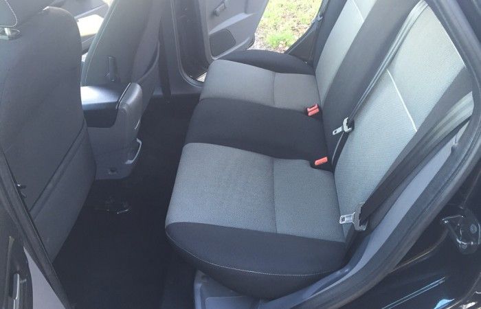 2010 Ford Focus 1.6 Zetec 5dr image 5