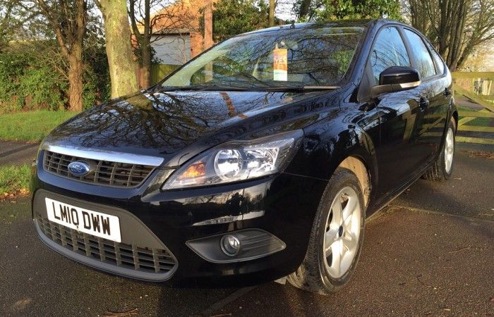 2010 Ford Focus 1.6 Zetec 5dr image 1