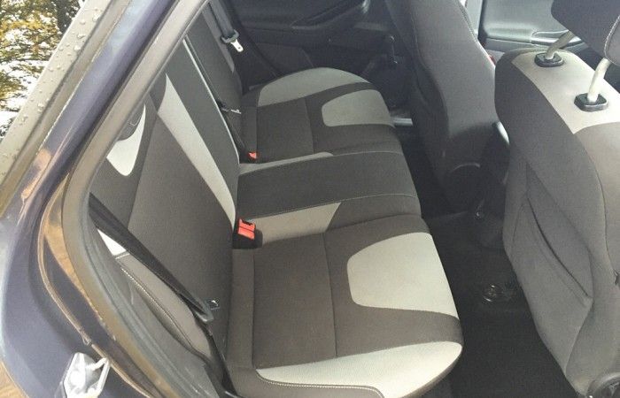 2011 Ford Focus 1.6 Ti-VCT Zetec 5dr image 5