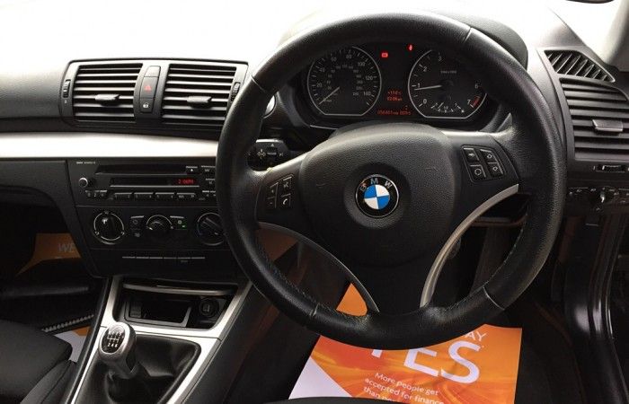 2010 BMW 1 Series 2.0 116i Sport 5dr image 4