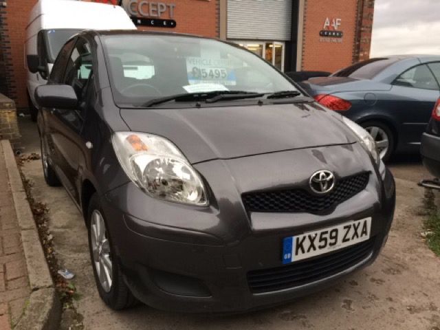 2009 TOYOTA YARIS 1.3 TR VVT-I 5d image 1