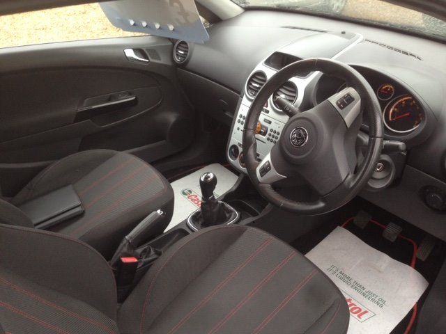 2009 VAUXHALL CORSA 1.4 SXI A/C 16V 3d image 4