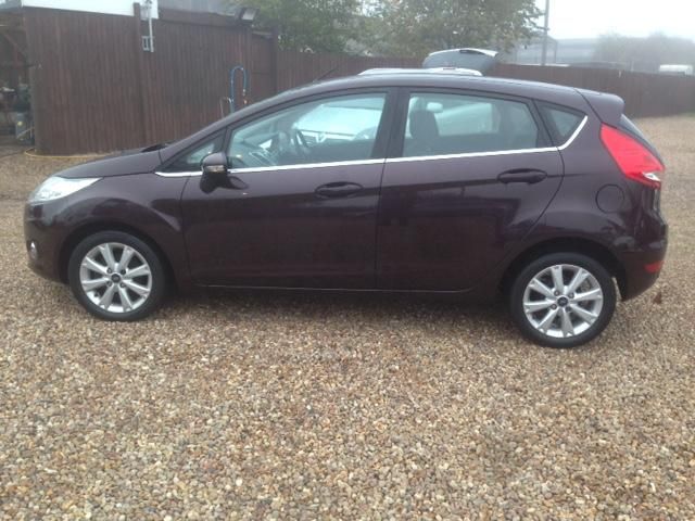 2010 FORD FIESTA 1.4 ZETEC TDCI 5d image 2