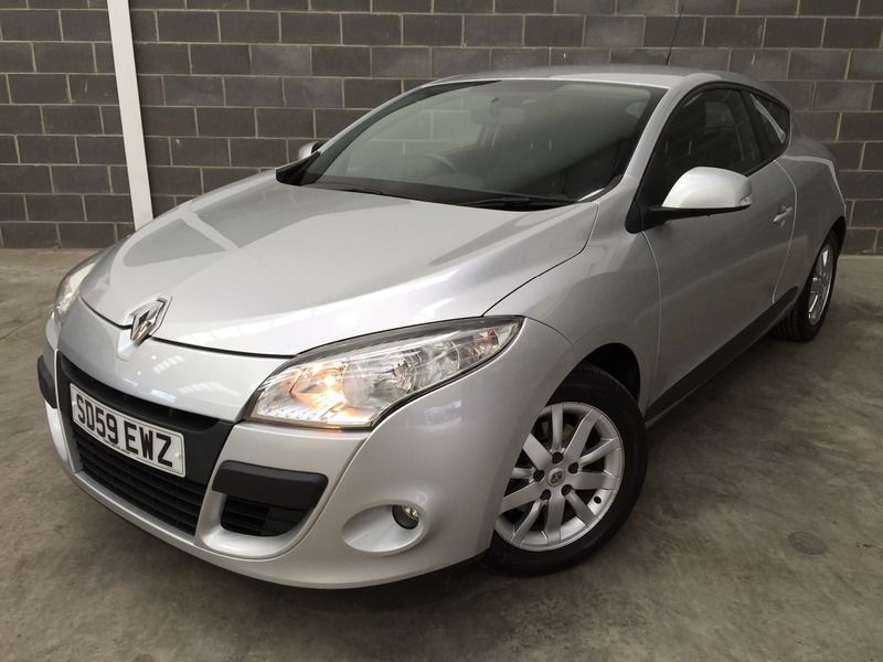 2009 Renault Megane Expression 1.6 VVT image 2