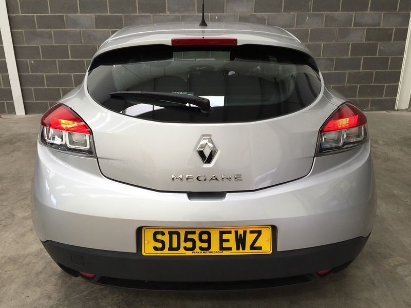 2009 Renault Megane Expression 1.6 VVT image 3