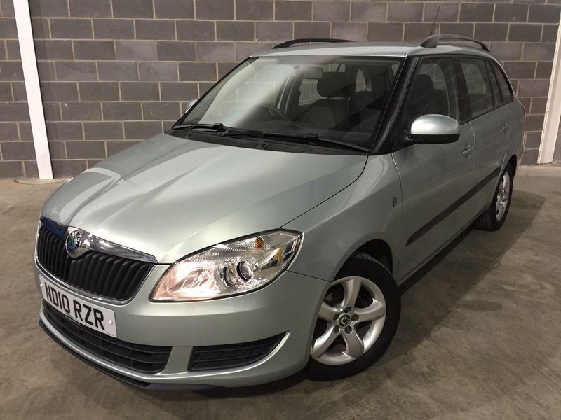 2010 Skoda Fabia SE 1.2 TSI 5dr image 2