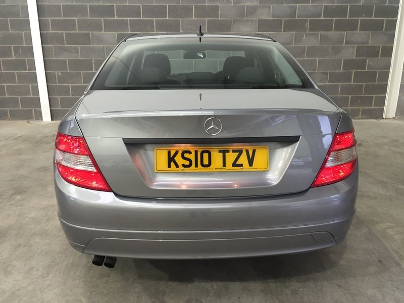 2010 Mercedes C Class C180 CGI image 3