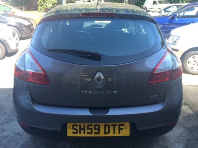 2009 RENAULT MEGANE 1.5 DYNAMIQUE DCI 5d image 3