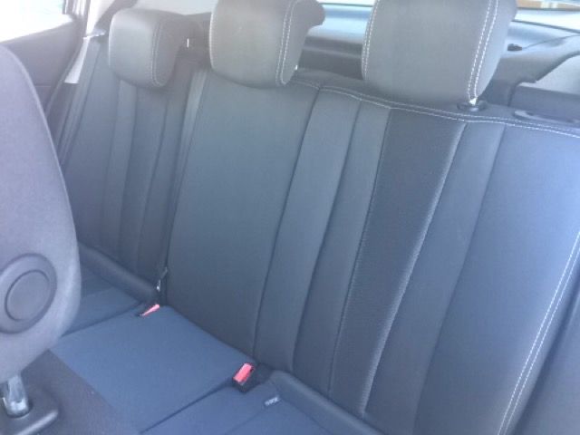 2009 RENAULT MEGANE 1.5 DYNAMIQUE DCI 5d image 5