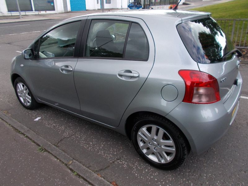 2008 TOYOTA YARIS TR VVTI image 3