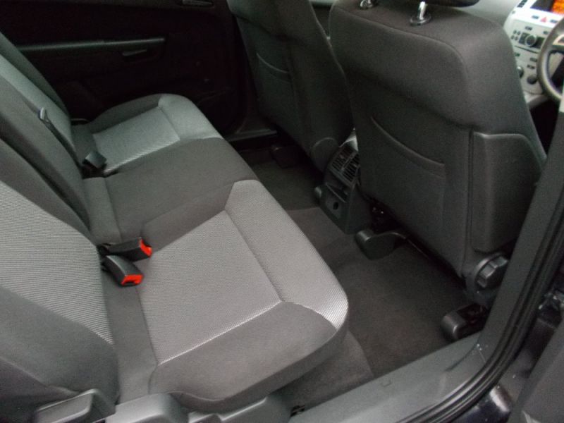 2010 VAUXHALL ZAFIRA EXCLUSIV image 5