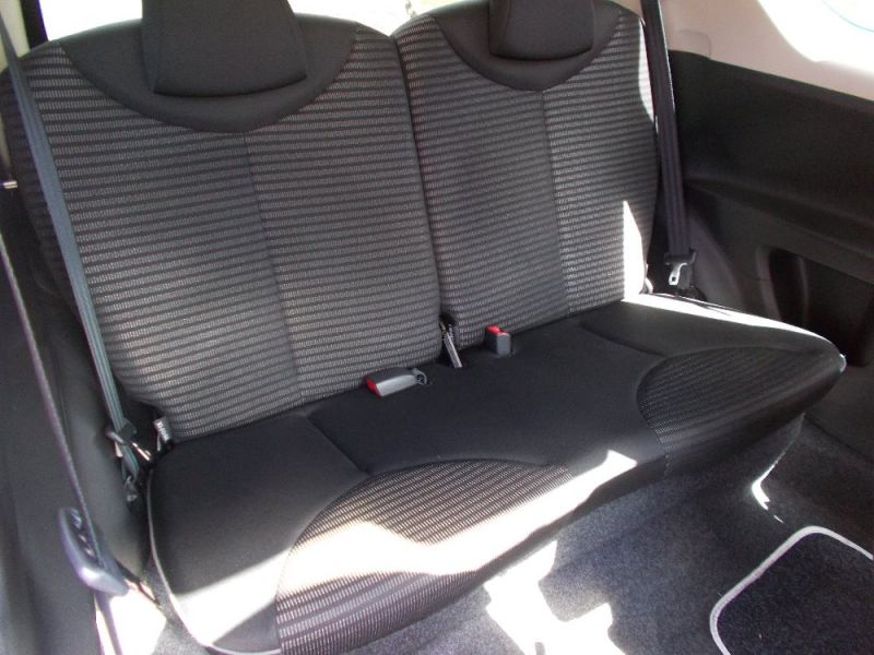 2012 PEUGEOT 107 ALLURE image 5