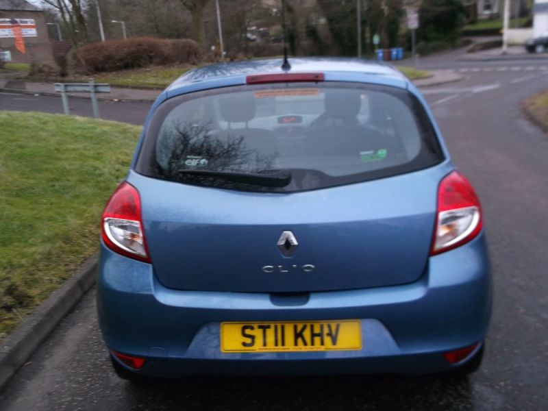 2011 RENAULT CLIO BIZU image 5