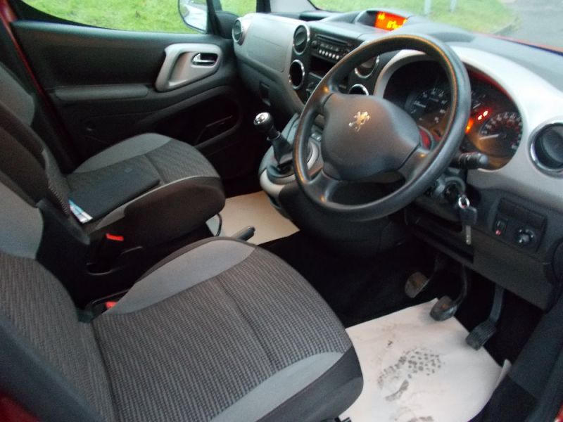 2010 PEUGEOT PARTNER TEPEE OUTDOOR HDI image 4