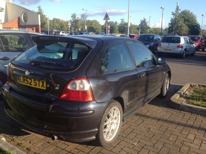 2002 MG ZR image 4