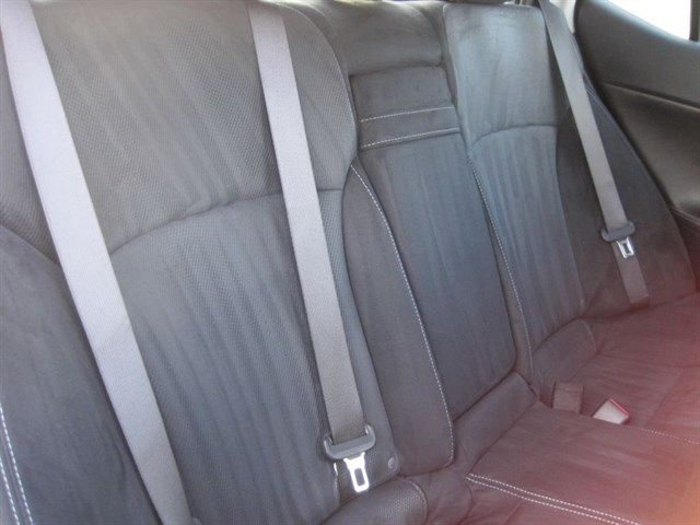 2009 Lexus IS 220d SE image 5