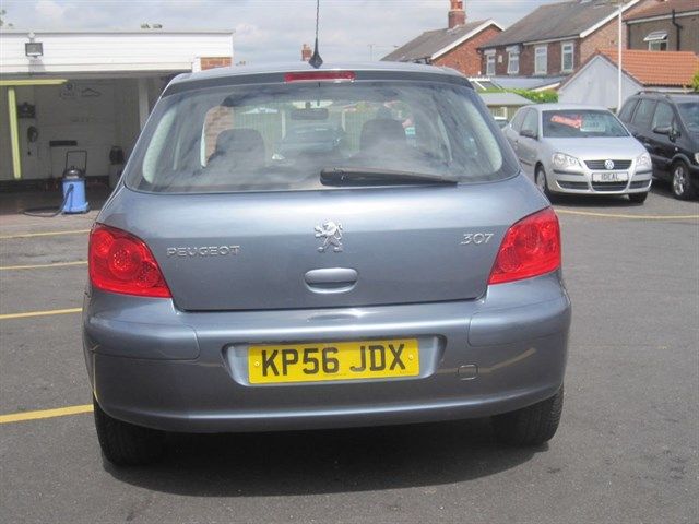 2006 Peugeot 307 S image 2