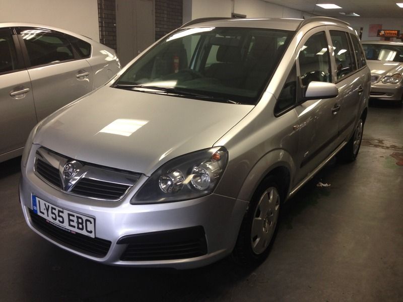 2005 Vauxhall Zafira Life 16V image 2