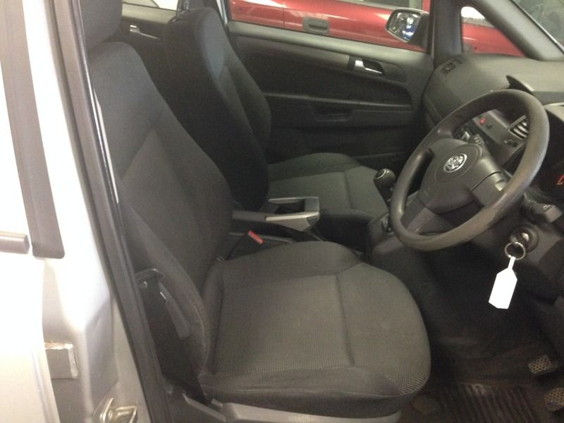 2005 Vauxhall Zafira Life 16V image 4