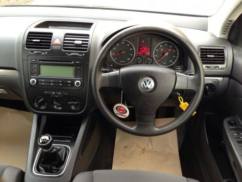 2006 Volkswagen Golf 1.6 SE FSI 5dr image 3