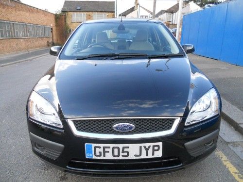 2005 Ford Focus 1.6 Ghia 5dr image 3