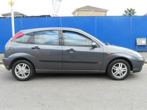 2005 Ford Focus 1.6 Zetec 5dr image 2