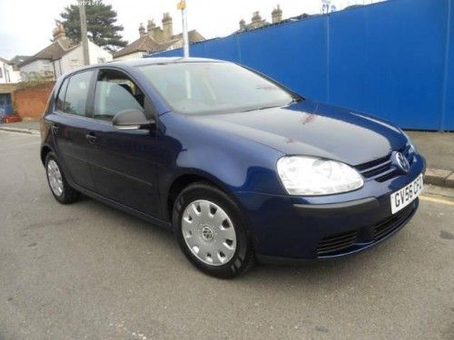 2006 Volkswagen Golf 1.6 S FSI 5dr image 2